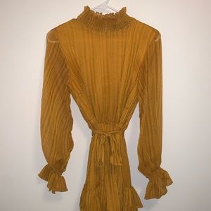 Lulu’s orange dress